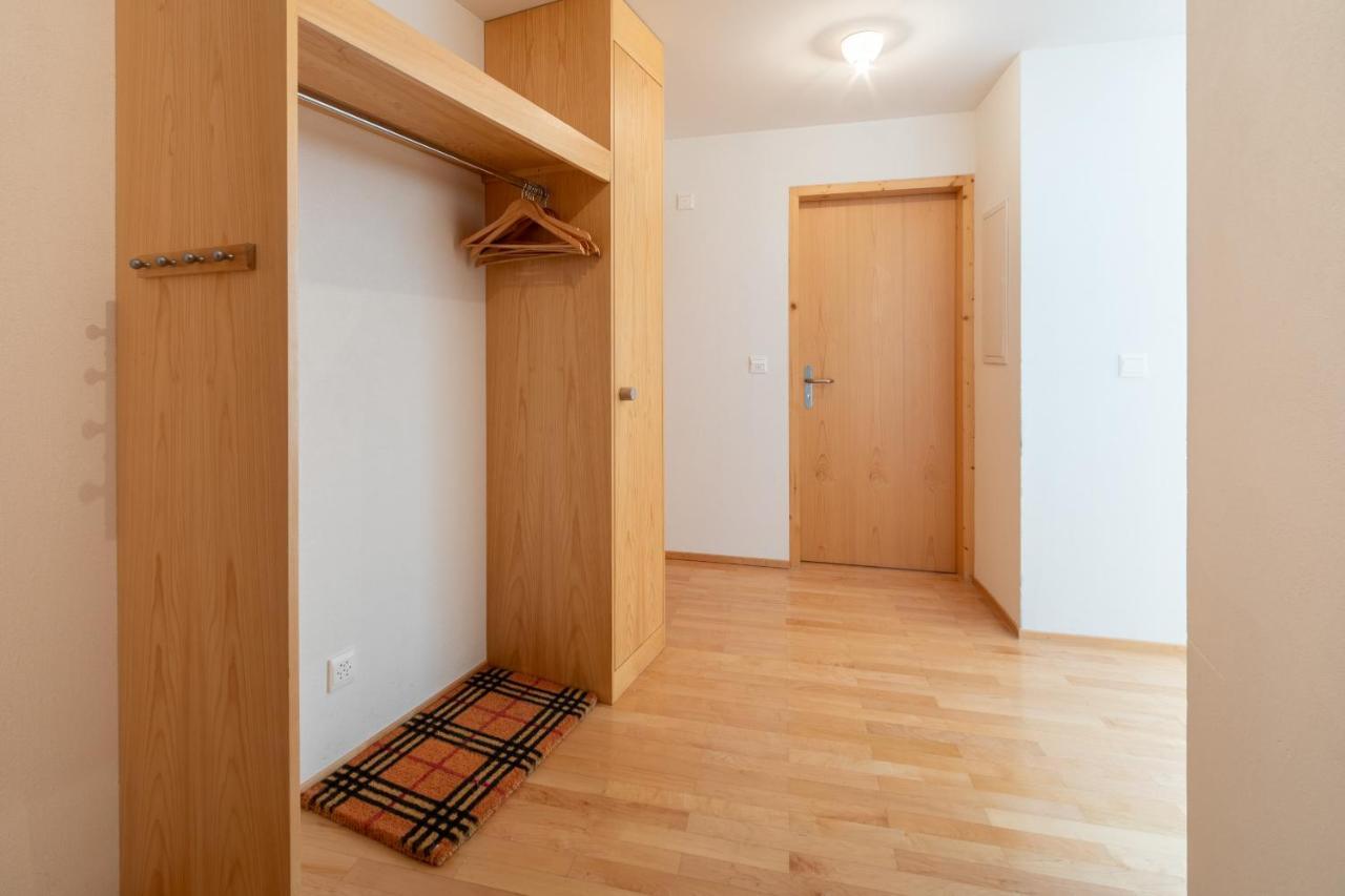 Laax Homes - Capolgarten 3,7 Флимс Екстериор снимка